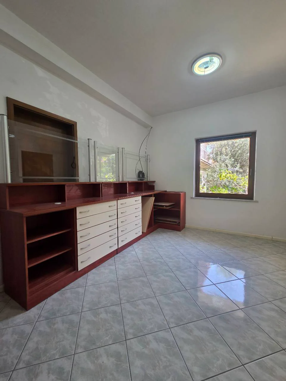 Деловен простор 44 m² за наем - фотографија 4